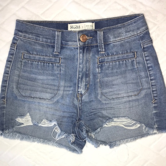 Mudd Pants - Mudd size 1 high rise Shorty shorts